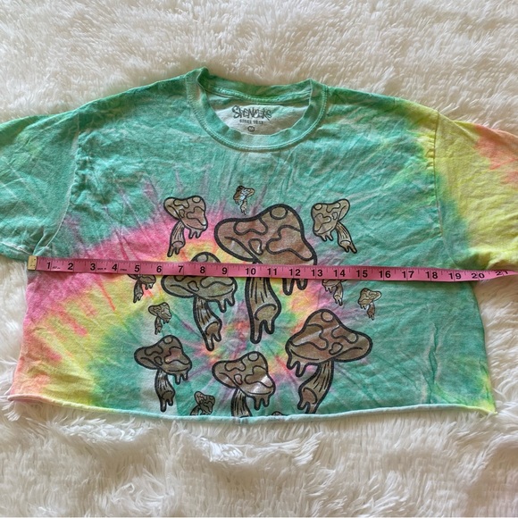 Sold! Trippy mushroom summer tie dye crop top - Picture 7 of 10